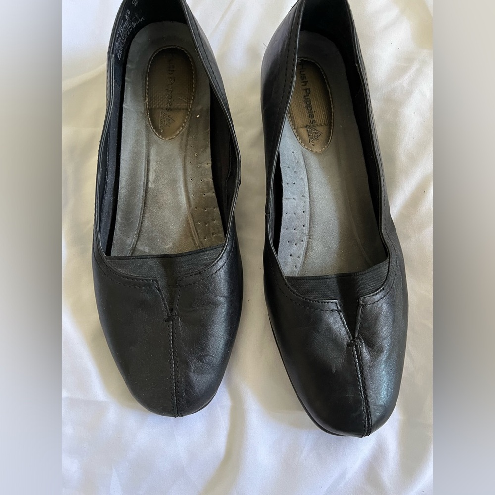 Black hush puppies 8.5 the most comfortable shoes